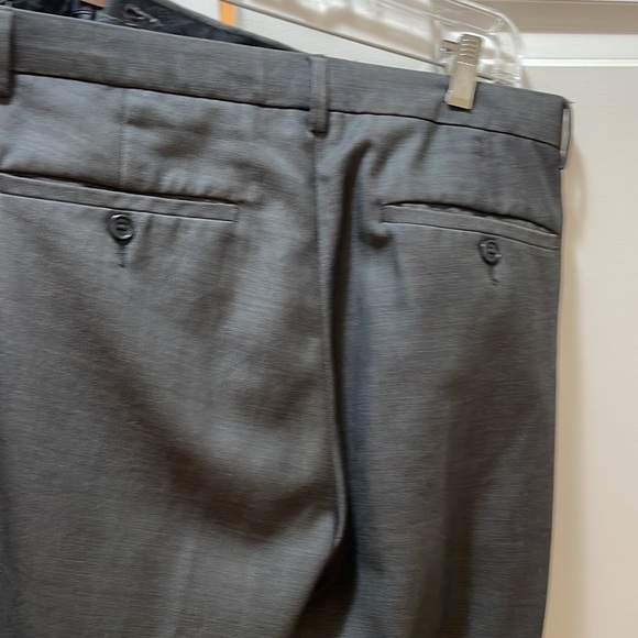 Grey men’s Calvin Klein dress pants size 36 x 32 length - Picture 2 of 6